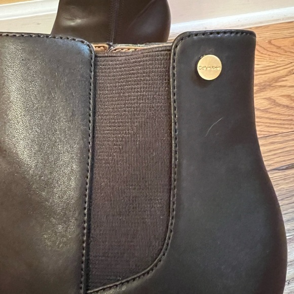 Calvin Klein Coffee Bean Brown Block Heel Chelsea Fioranna Boots Gold Size 6.5 - Picture 8 of 13